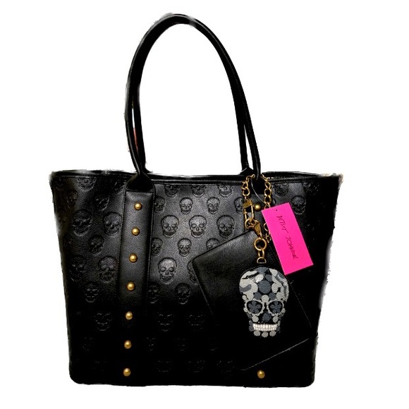Betsey Johnson Studded Skull Tote bag w/ Charm and wristlet - Picture 14 of 14